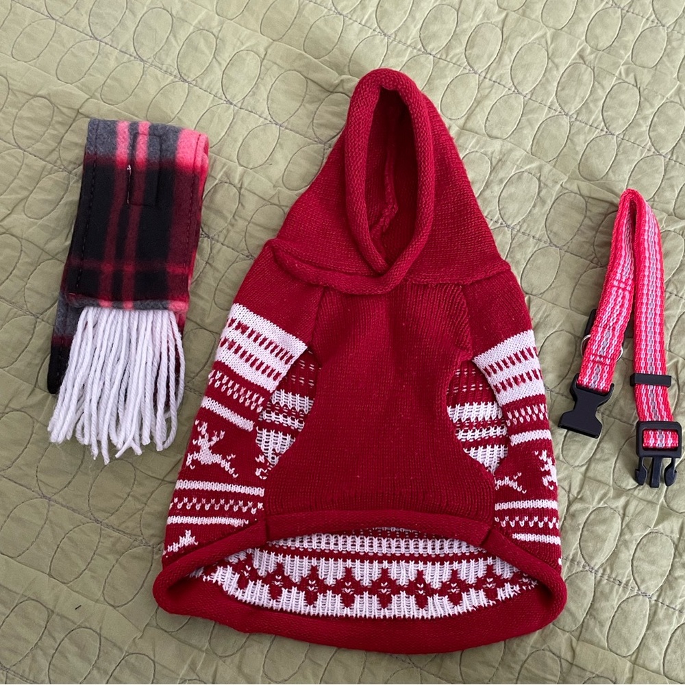 Puppy & or Small Dog Accessories, Excellent Condition, Like New